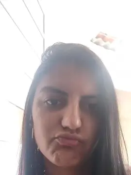 Cam4 Adult Video Chat of BrunaSexyCamm