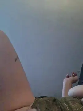 Cam4 Live Sex of Cloclo45