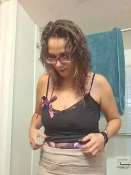 Cam4 Watch Live Sex Cams of MamaB88