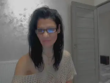 Cam4 Sex Cam of CrazyMilf41