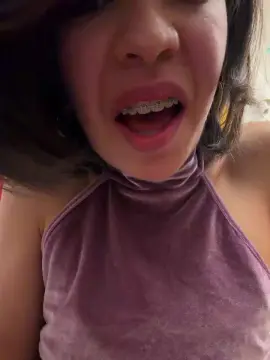 Cam4 Sex Cam of JuicyJasmine_