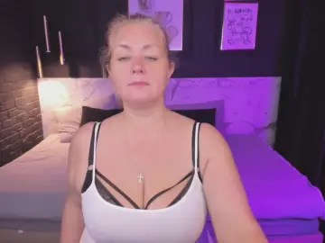 Cam4 Free Live Porn of JenniferLight