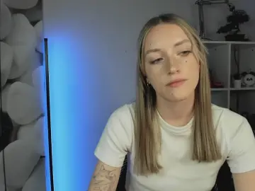 Cam4 Adult Video Chat of EvelynBlond