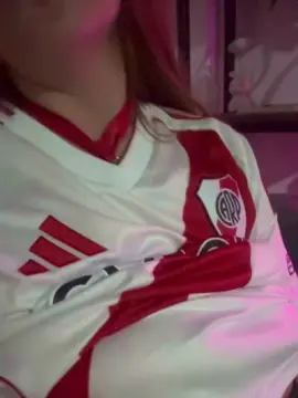 Cam4 Nude Webcam of mieldulcexx