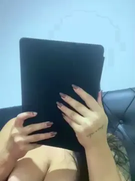 Cam4 Live Sex of Nini956