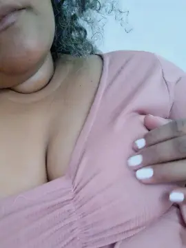 Cam4 Live Sex of nanda6_sexy