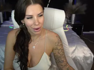 Cam4 Free Porn Cam of IsabellaFoxyy