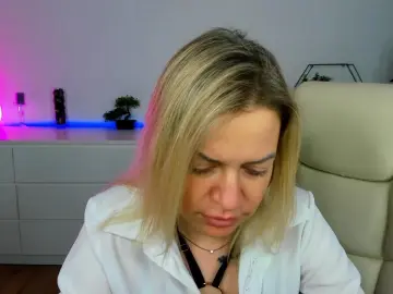 Cam4 Sex Chat of anna_snow9