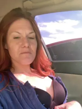 Cam4 Live Porn of Mormongingerbae