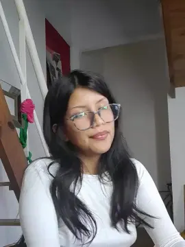 Cam4 Live Sex of r0m44