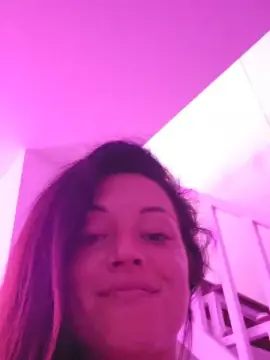 Cam4 Live Sex of Lindamenda33