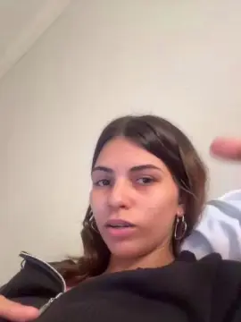Cam4 Nude Webcam of Lyviaa_