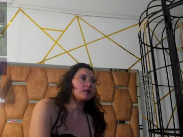 Cam4 Private Sex Chat of LunaPleasure