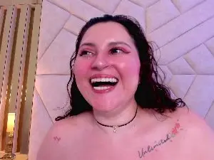 Cam4 Nude Webcam of LunaPleasure