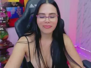Cam4 Live Sex Cam of lararoberts_