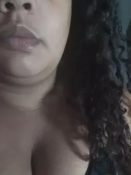 Cam4 Live Sex of Safirahot69