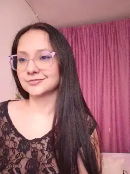 Cam4 Nude Webcam of CamiLatinAss