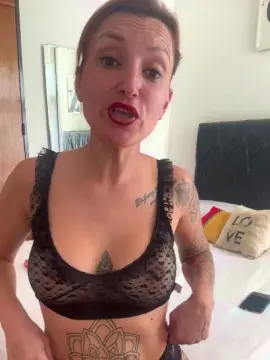 Cam4 Private Sex Chat of cherryboom20