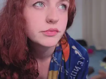 Cam4 Free Live Porn of Emilyjamesmjb22