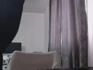 Cam4 Live Sex of Amedeia