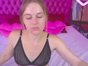 Cam4 Free Live Porn of MaribelRiverr