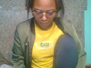 Cam4 Free Live Porn of Avotra02