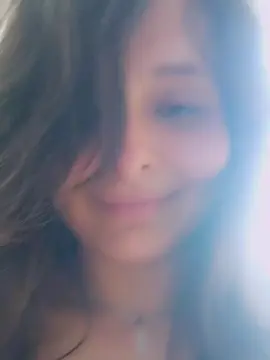 Cam4 Free Live Porn of Roxannepiggy