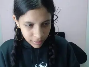 Cam4 Sex Cam of chanelluxury77