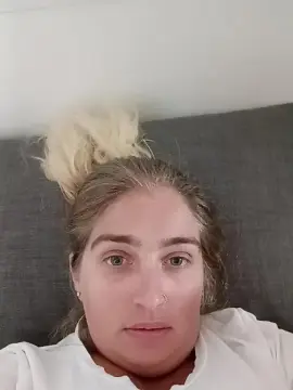 Cam4 Live Sex Cam of coppiaspagnaxx4