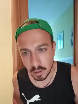 Cam4 Nude Webcam of BrazzyJ