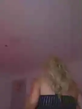 Cam4 Sex Cam of Darkmalvada71