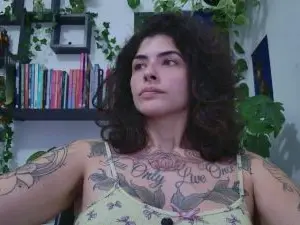 Cam4 Adult Video Chat of talimajesty