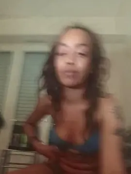 Cam4 Free Live Porn of elleblue_sexy