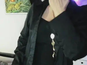 Cam4 Watch Live Sex Cams of MollyCharm