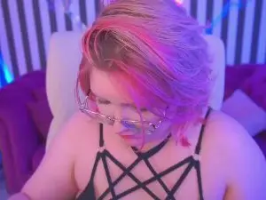 Cam4 Live Sex Cam of CoolTatiss