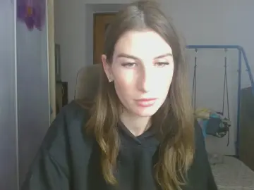 Cam4 Adult Video Chat of Evelyn_21_m