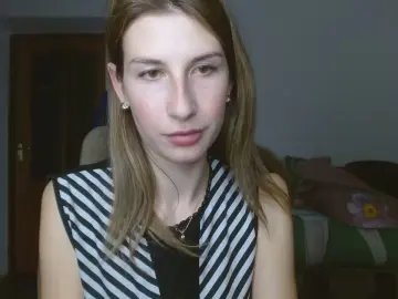 Cam4 Private Sex Chat of Evelyn_21_m