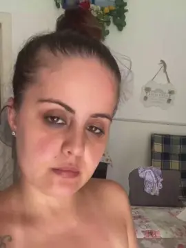 Cam4 Free Live Porn of lisandra90girl