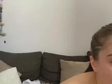 Chaturbate Live Sex Cam of hako_emm