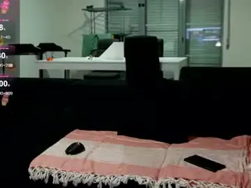 Chaturbate Live Sex Cam of samarafromthewell