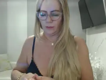 Chaturbate Sex Cam of angelinna_12