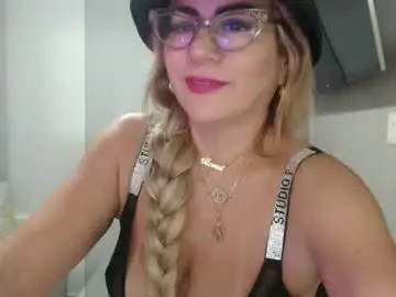 Chaturbate Free Porn Cam of angelinna_12