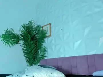 Chaturbate Live Porn of hellen_sky_