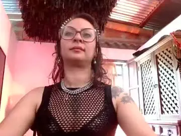 Chaturbate Watch Live Sex Cams of serena_xyz