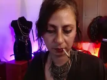 Chaturbate Live Sex Cam of serena_xyz
