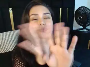 Chaturbate Sex Chat of thaisadara24