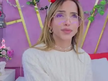 Chaturbate Live Sex Cam of emmacortez