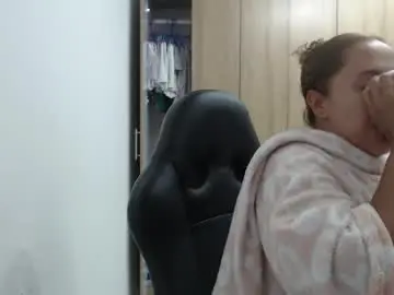 Chaturbate Adult Video Chat of roxanalove7