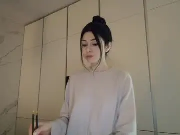 Chaturbate Live Sex Cam of milla_bella