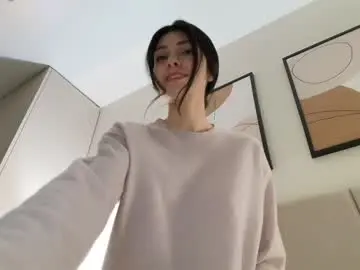 Chaturbate Live Sex Cam of milla_bella